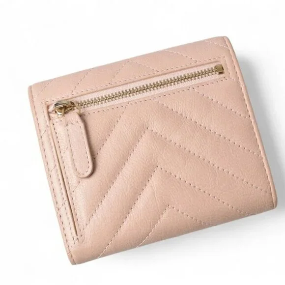 CHANEL Authentic Pink Leather Wallet - Picture 4 of 16